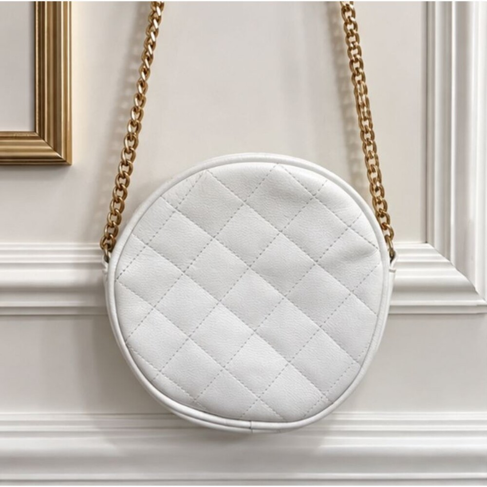 Forever 21 White Quilted Circle Purse Gold Chain Mini Crossbody Shoulder Bag